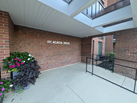 Tiny photo for 111 ACACIA Drive #203, Indian Head Park, IL 60525 (MLS # 12771545)
