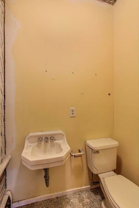 Tiny photo for 5049 N Ashland Avenue, Chicago, IL 60640 (MLS # 12483734)