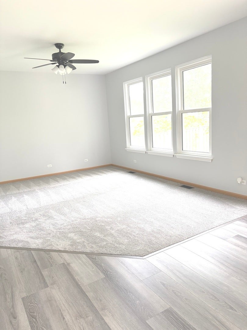 2384 LUNDQUIST Drive