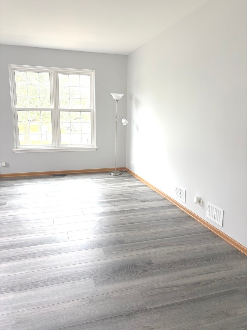 2384 LUNDQUIST Drive