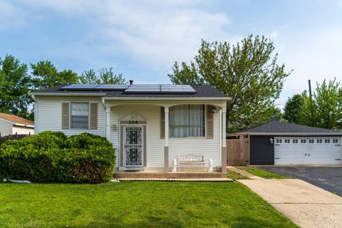 Photo of 304 Hamrick Avenue, Romeoville, IL 60446 (MLS # 12656049)