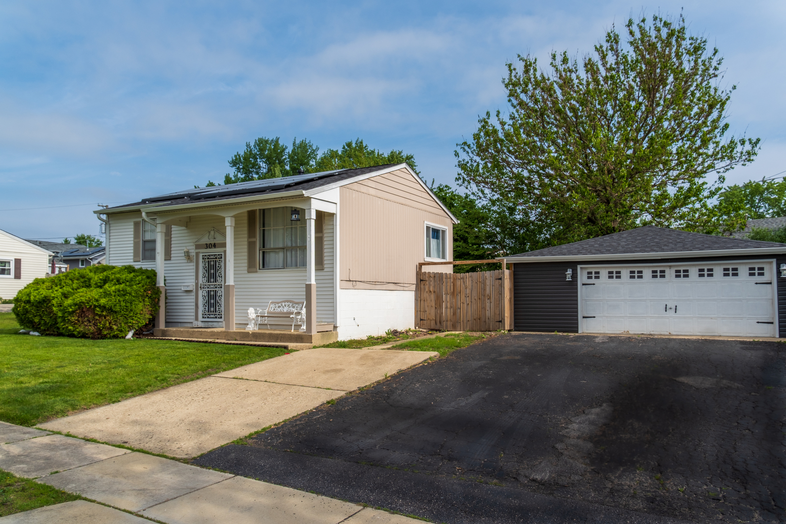 304 Hamrick Avenue
