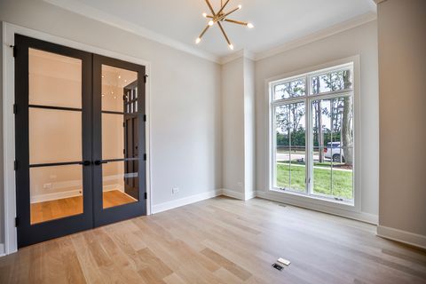 Tiny photo for 206 S Hawthorne Avenue, Elmhurst, IL 60126 (MLS # 12351250)
