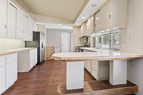 Tiny photo for 1104 Winthrop Lane, Rockford, IL 61107 (MLS # 12461661)