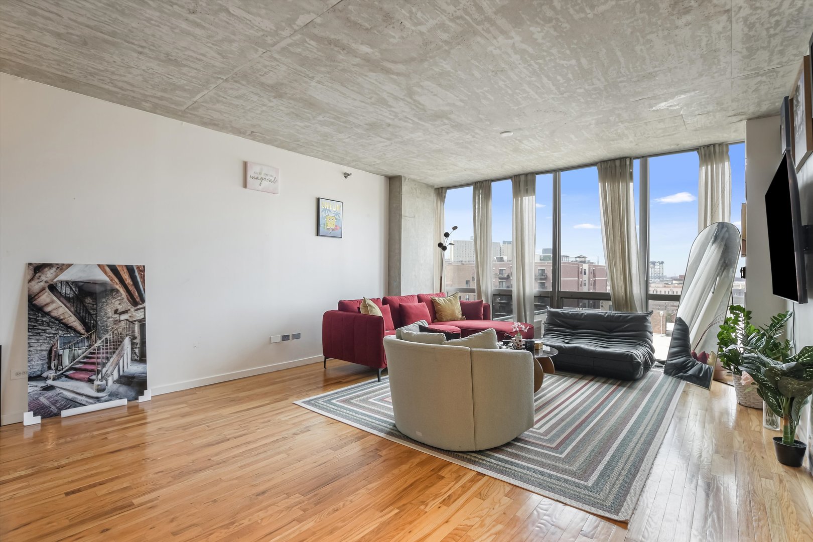 1845 S MICHIGAN Avenue 803