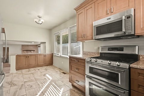 Tiny photo for 8533 W Sun Valley Drive, Palos Hills, IL 60465 (MLS # 12762160)