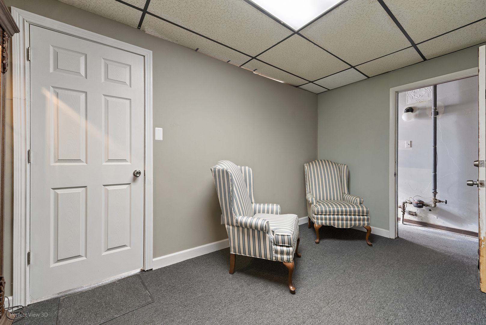 7847 S Maryland Avenue