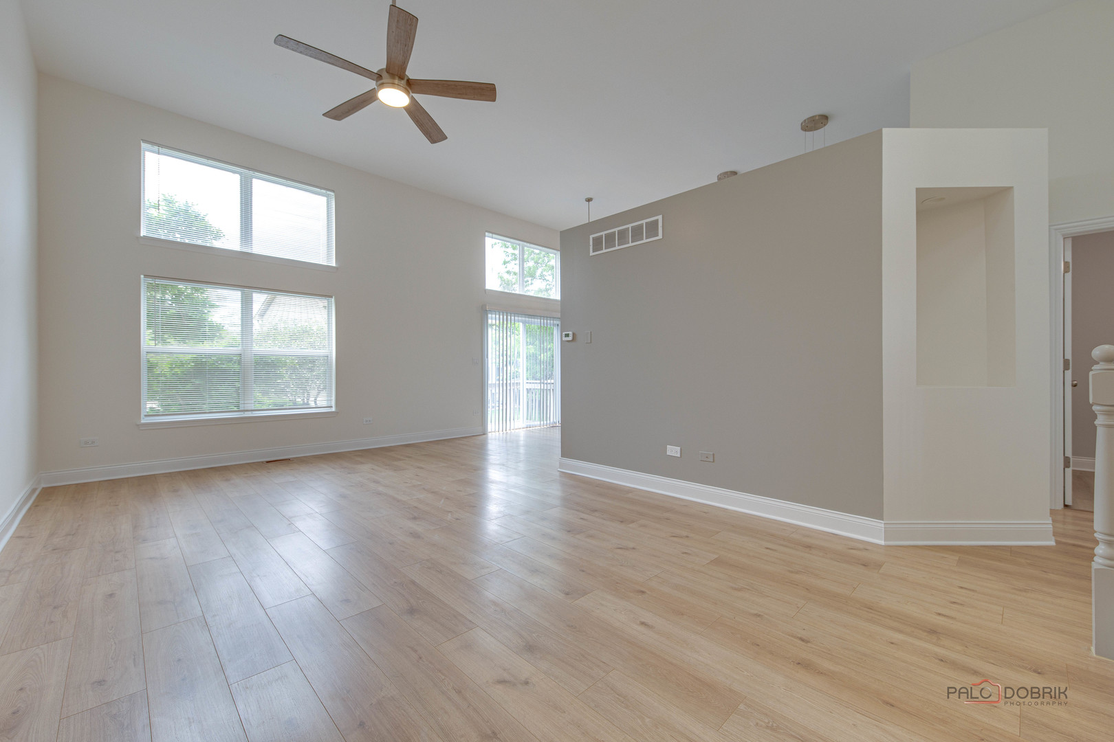 386 Gladstone Lane