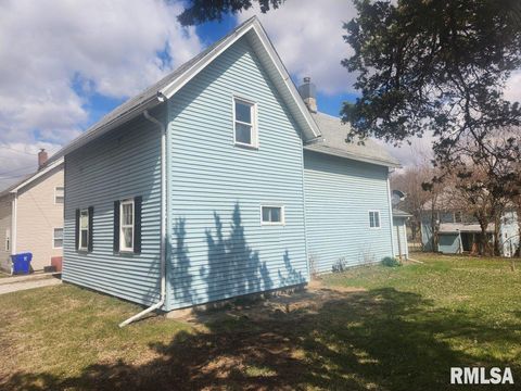 Tiny photo for 218 ROSS Street, Kewanee, IL 61443 (MLS # QC4261661)