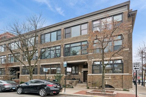 Photo of 559 W Aldine Avenue #2, Chicago, IL 60657 (MLS # 12526858)