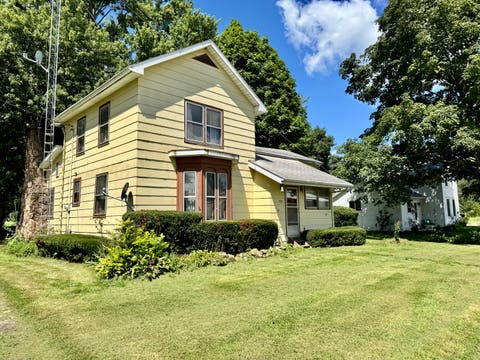 Photo of 335 N Washington Street, Tiskilwa, IL 61368 (MLS # 12735190)
