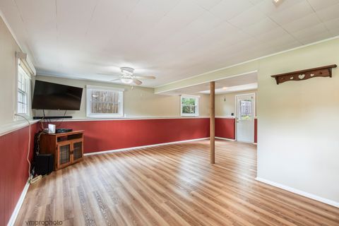 Tiny photo for 33338 N Sears Boulevard, Grayslake, IL 60030 (MLS # 12657701)