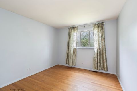 Tiny photo for 33338 N Sears Boulevard, Grayslake, IL 60030 (MLS # 12657701)