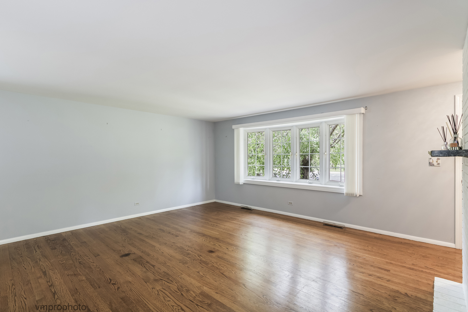 Properties 4 33338 N Sears Boulevard