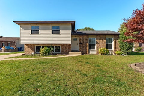 Photo of 100 S Mill Meadow Lane, Addison, IL 60101 (MLS # 12791599)