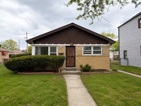 Photo of 3724 Saint Paul Avenue, Bellwood, IL 60104 (MLS # 12641094)