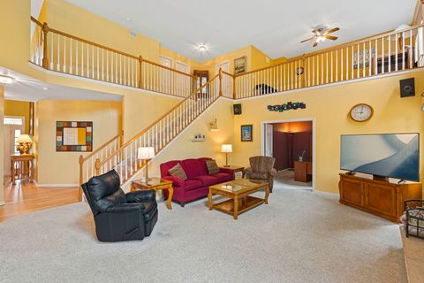 Tiny photo for 1 Winterberry Court, Streamwood, IL 60107 (MLS # 12459248)