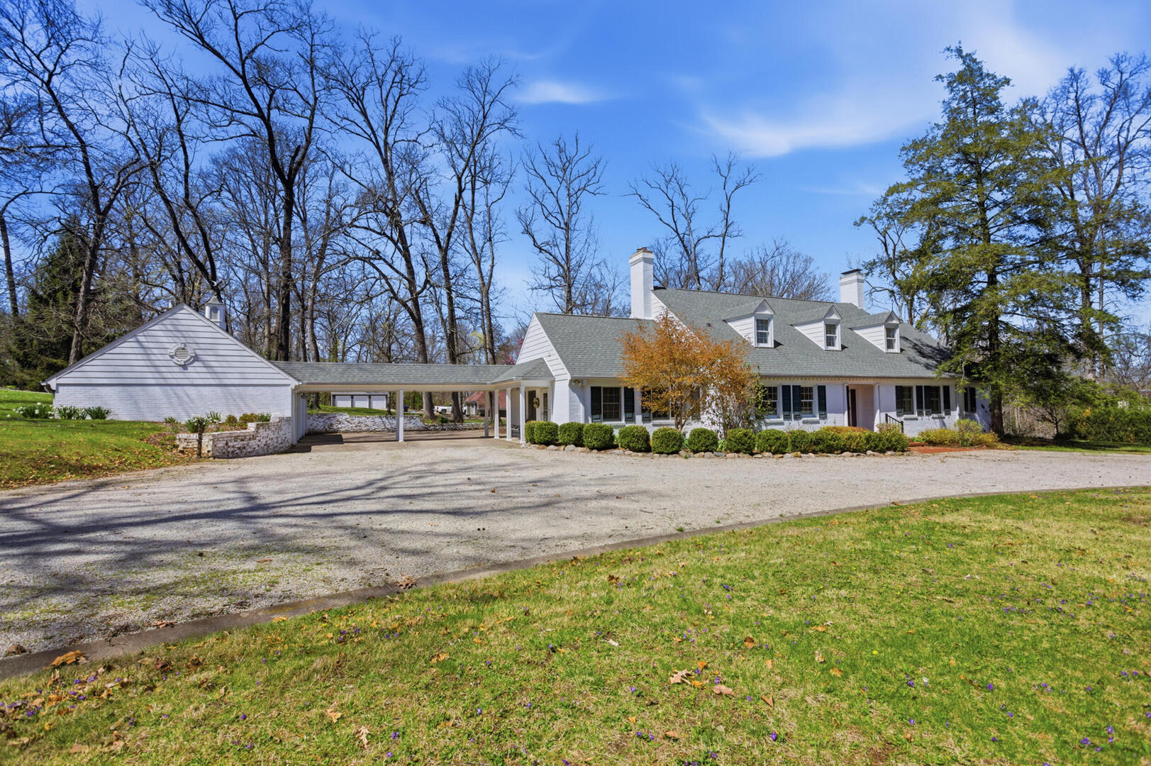 471 Sulphur Lane