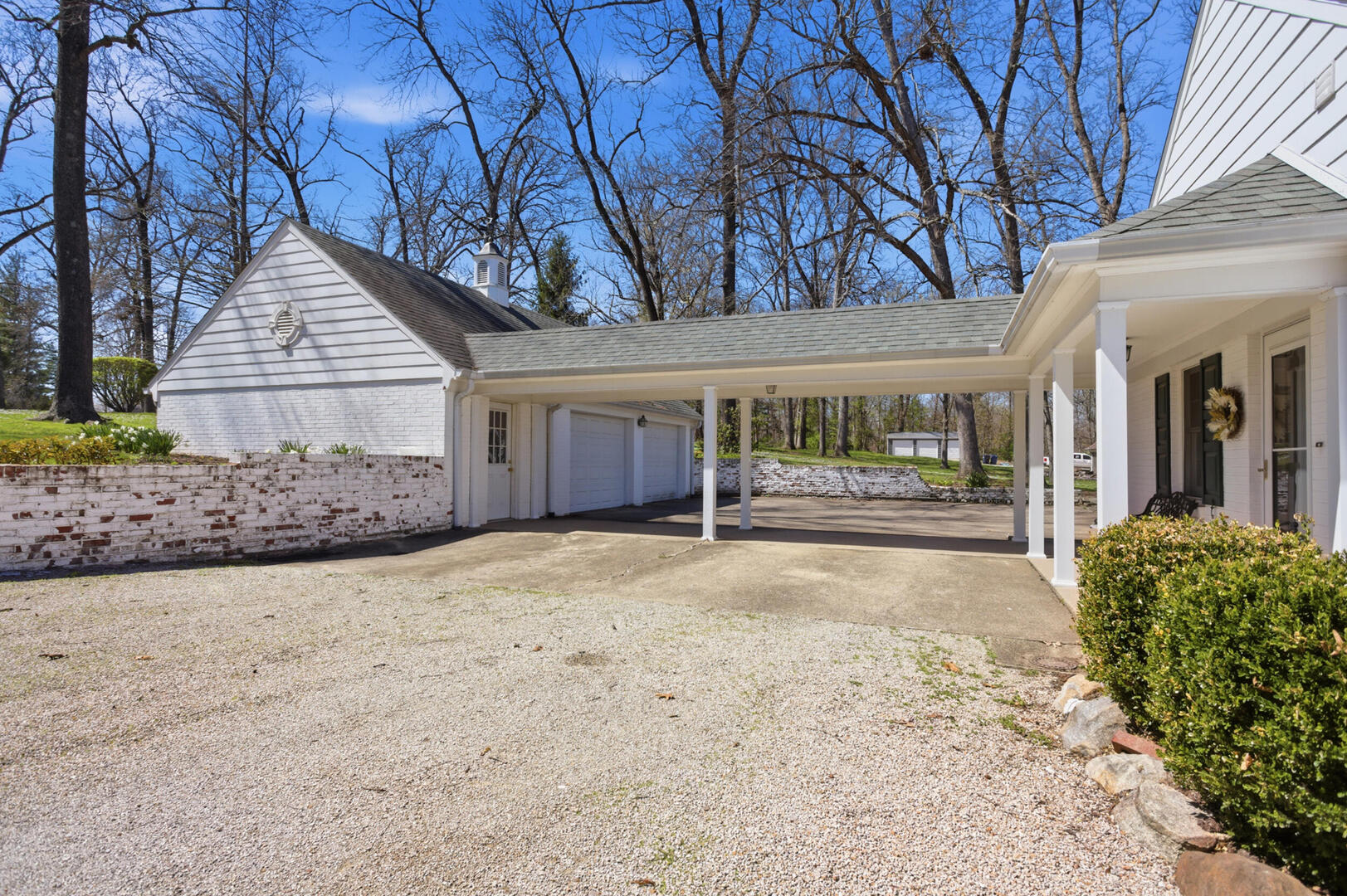 471 Sulphur Lane