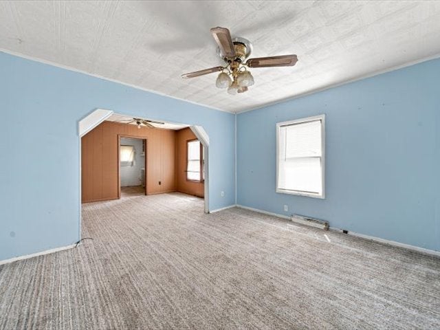 219 Ave E