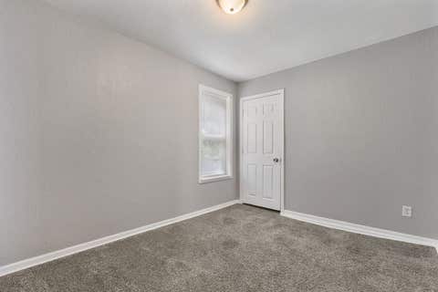 Tiny photo for 712 E 15th Street, Davenport, IA 52803 (MLS # 12678621)