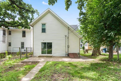 Tiny photo for 712 E 15th Street, Davenport, IA 52803 (MLS # 12678621)