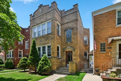 5922 N Melvina Avenue Chicago IL 60646