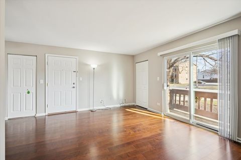 Tiny photo for 266 12th Street #3A, Wheeling, IL 60090 (MLS # 12636187)