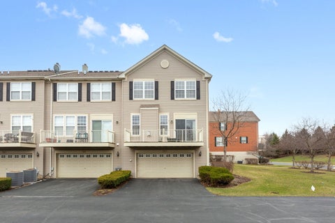 Tiny photo for 787 Thornbury Court, Bartlett, IL 60103 (MLS # 12574494)