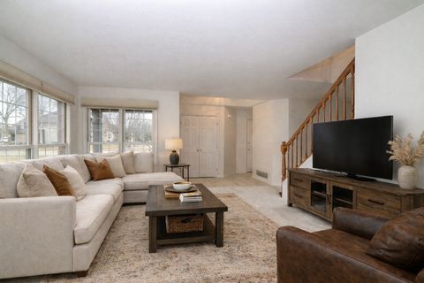 Tiny photo for 230 Benton Lane, Bloomingdale, IL 60108 (MLS # 12576037)