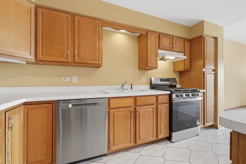 Tiny photo for 7420 W Lawrence Avenue #409, Harwood Heights, IL 60706 (MLS # 12682088)