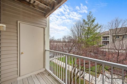 Tiny photo for 605 BARRINGTON Avenue #222, East Dundee, IL 60118 (MLS # 12583786)