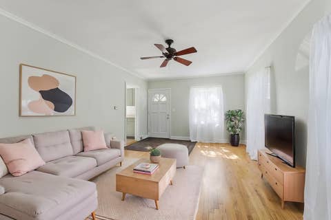 Tiny photo for 821 N Pine Street, Davenport, IA 52804 (MLS # 12657119)