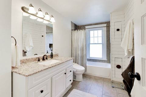 Tiny photo for 631 S Hale Street, Wheaton, IL 60187 (MLS # 12670468)