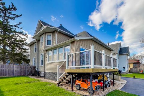 Tiny photo for 631 S Hale Street, Wheaton, IL 60187 (MLS # 12670468)