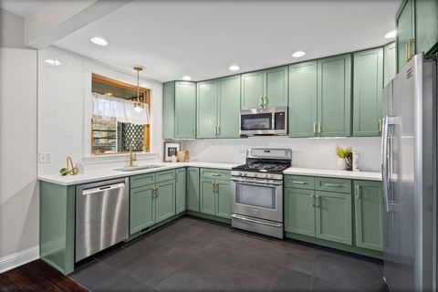 Tiny photo for 3834 N Drake Avenue, Chicago, IL 60618 (MLS # 12589594)