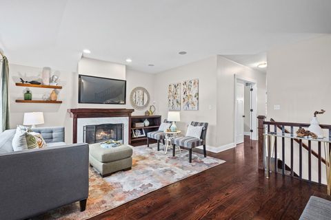 Tiny photo for 3834 N Drake Avenue, Chicago, IL 60618 (MLS # 12589594)