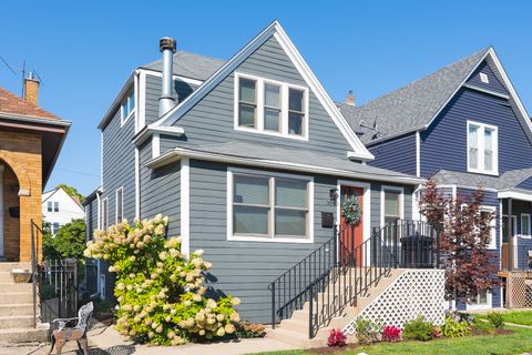 Photo of 3834 N Drake Avenue, Chicago, IL 60618 (MLS # 12589594)