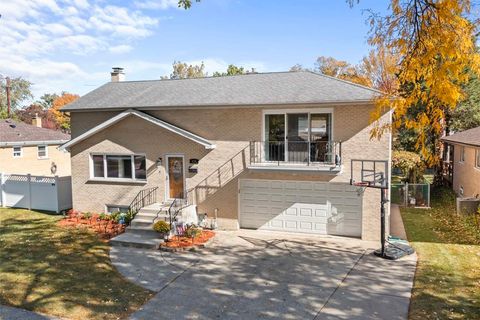 A home in La Grange Park