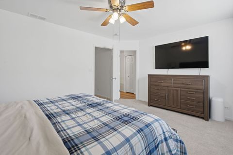 Tiny photo for 185 Springbrook Trail S, Oswego, IL 60543 (MLS # 12676614)