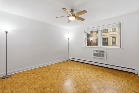 Tiny photo for 1310 Maple Avenue #2C, Evanston, IL 60201 (MLS # 12628620)
