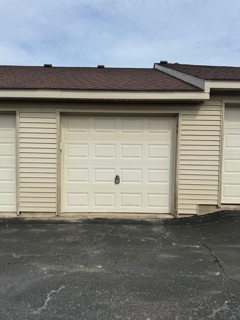 Tiny photo for 300 Cunat Boulevard #2C, Richmond, IL 60071 (MLS # 12634750)