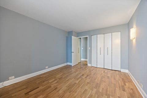 Tiny photo for 555 W Cornelia Avenue #1904, Chicago, IL 60657 (MLS # 12412542)