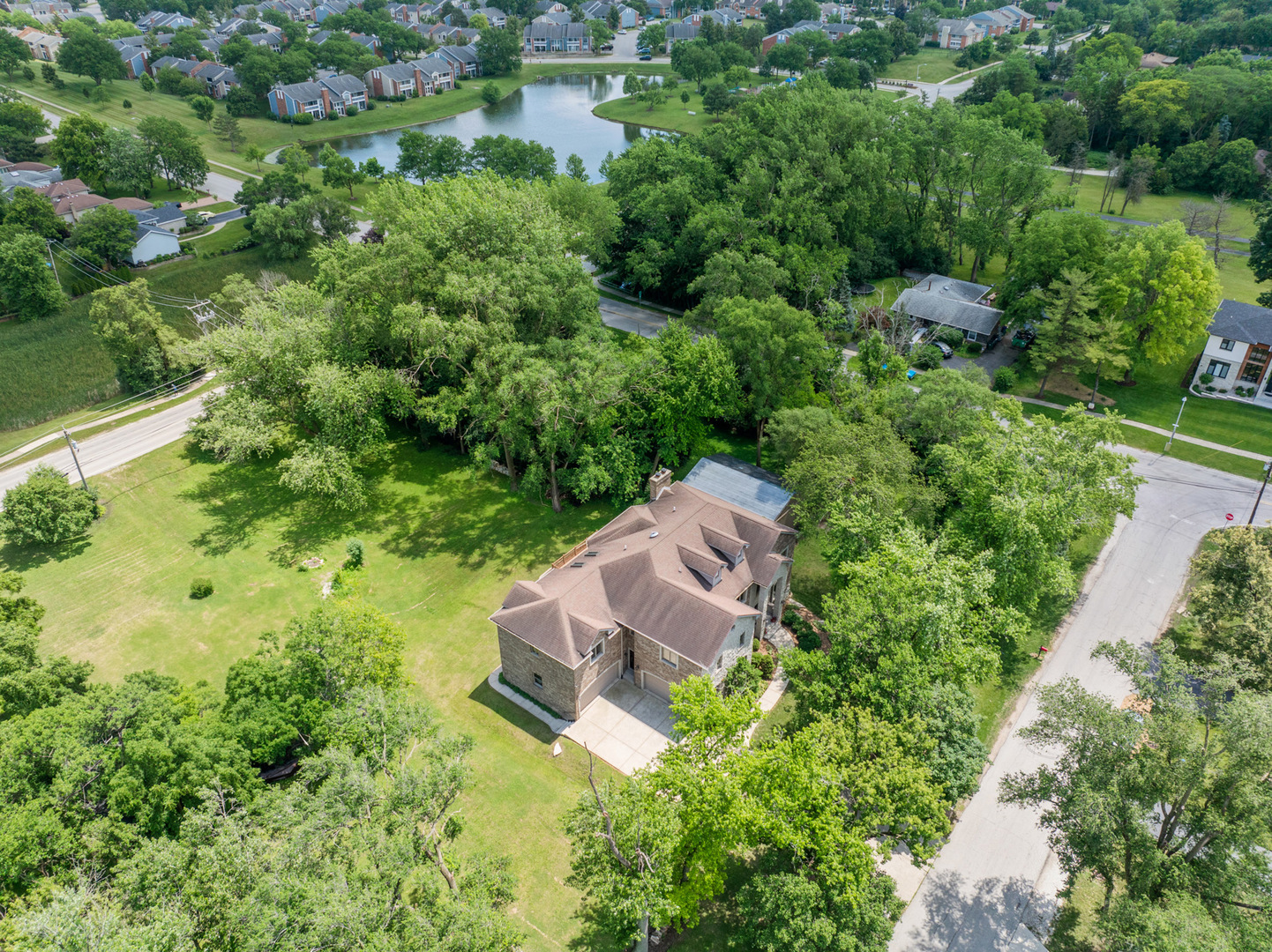 5828 Clarendon Hills Road