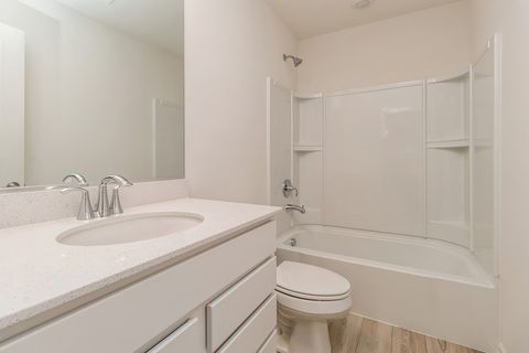 Tiny photo for 347 Red Oak Circle #406, Volo, IL 60020 (MLS # 12309547)