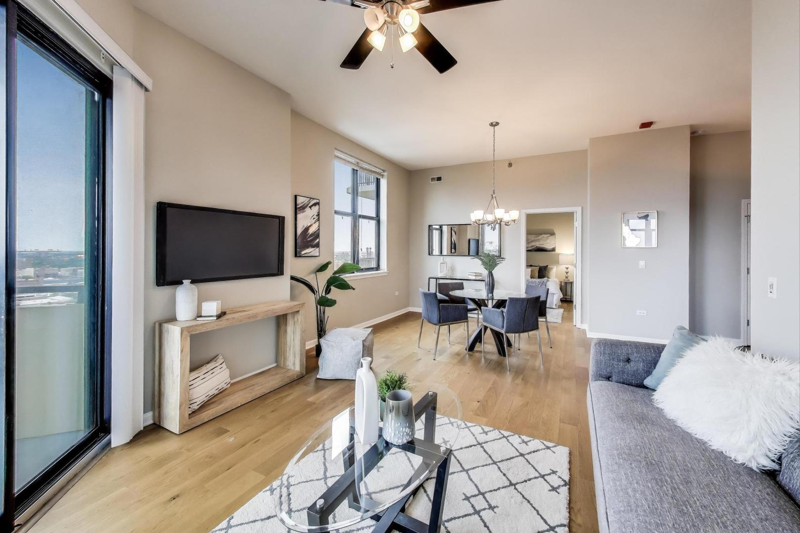 1464 S Michigan Avenue 1404