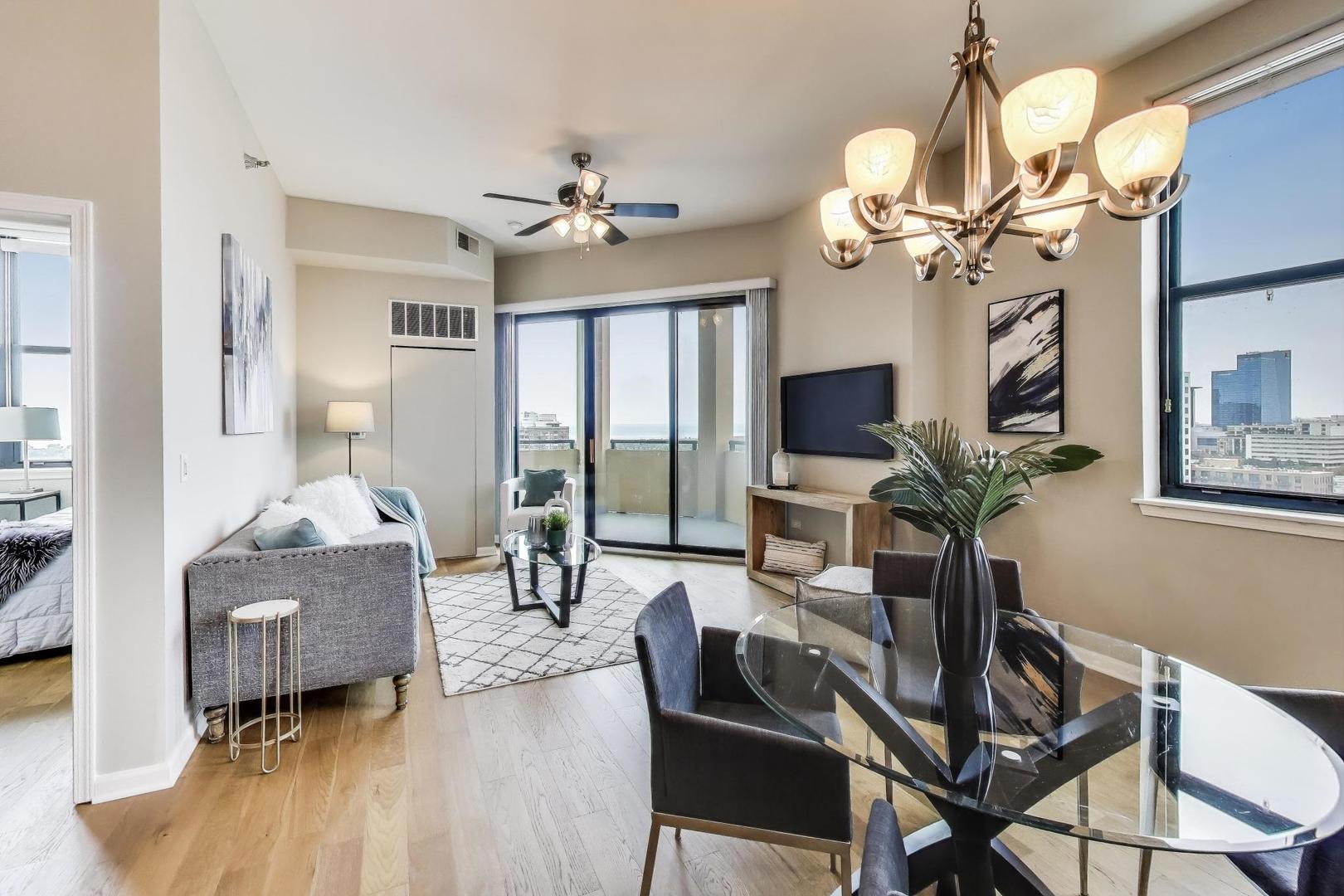 1464 S Michigan Avenue 1404