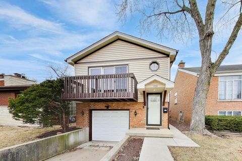 Tiny photo for 1220 N Maple Avenue, La Grange Park, IL 60526 (MLS # 12556674)