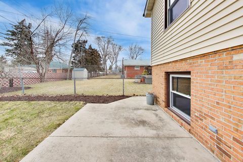 Tiny photo for 1220 N Maple Avenue, La Grange Park, IL 60526 (MLS # 12556674)