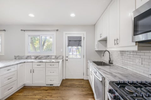 Tiny photo for 2050 Shepard Road, Hoffman Estates, IL 60169 (MLS # 12761026)